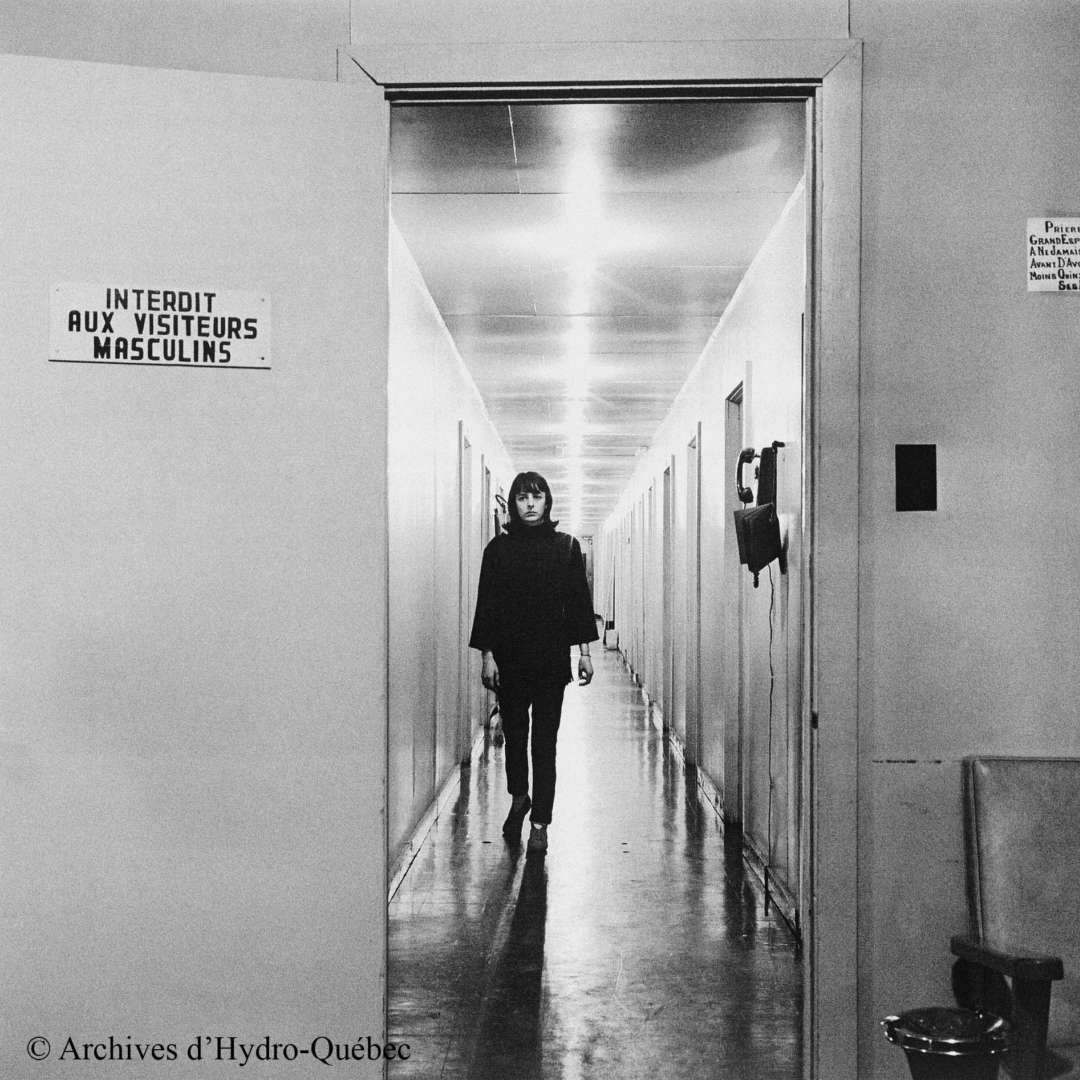 <p>Employee in the women’s dormitory at the Manic-5 jobsite, 1965. </p>
<p>©Hydro-Québec archives.</p>