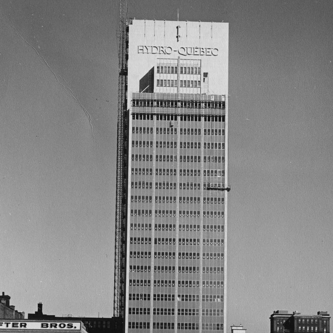 Vue générale de la façade ouest, novembre 1961.©Archives d’Hydro‑Québec