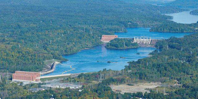 Aerial view of the Chelsea and Rapides-Farmer generating stations on the Rivière Gatineau.